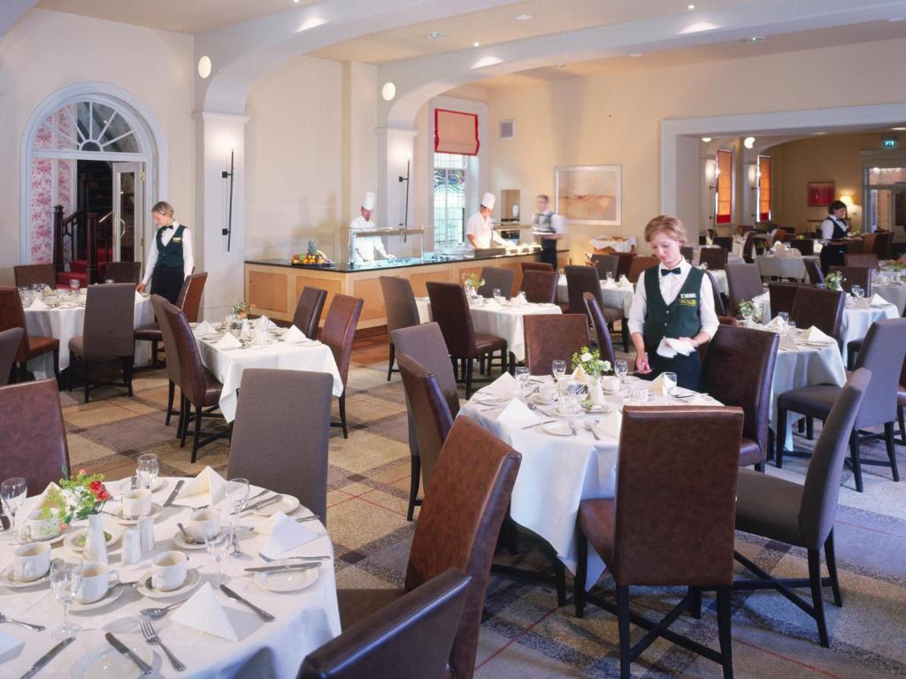 Metropole Hotel And Spa Llandrindod Wells Restaurant photo